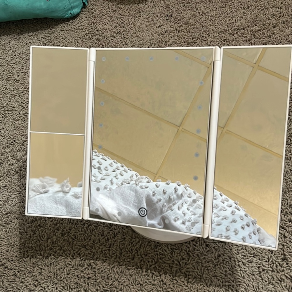 Light Up Mirror